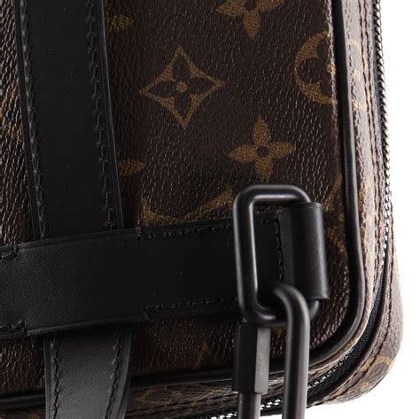 utility front bag louis vuitton